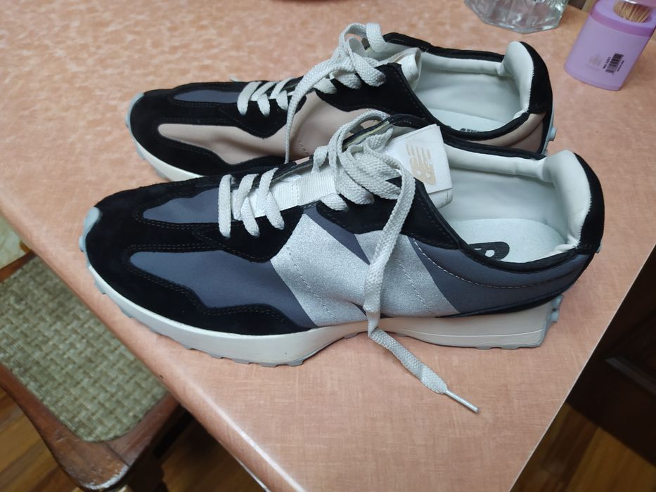 Кроссовки, отличного качества, новые