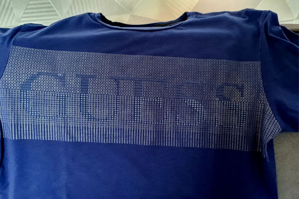 GUESS тениска (slim fit)