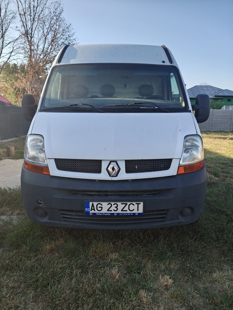 Vând Renault Master 2004
