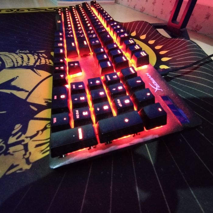 Игровая клавиатура HyperX Alloy Origins PBT, HX Aqua Switch