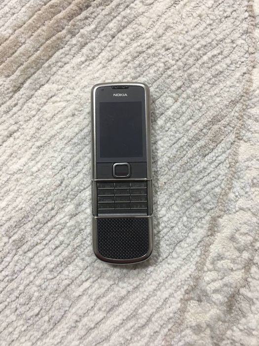 Nokia 88 00 sotiladi sastayana ideal cotki orginal zaryadkalari karopk