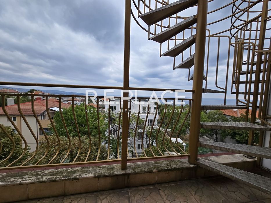 Продава се Тристаен апартамент в Варна, Галата - 153 кв.м за 1360 €/кв.м - Снимка #12