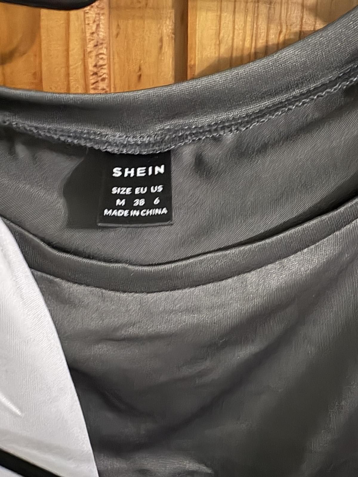 Сатенени блузки Shein