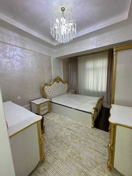 Срочно Продается квартира на Алмазарском районе ориентир ТЦ Ривиера