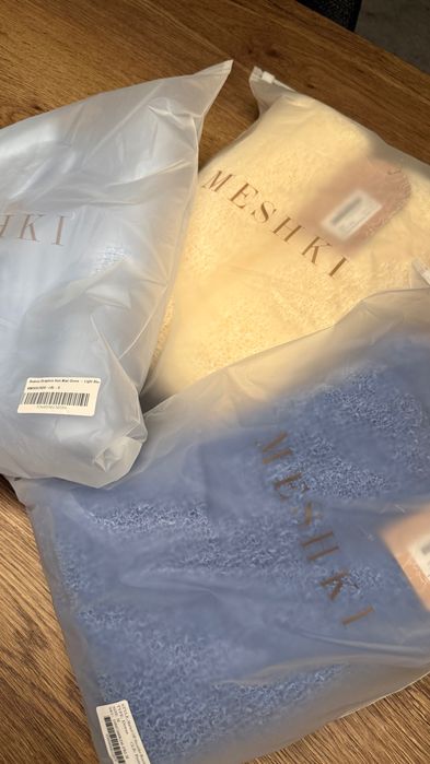 Най-продаваната нова рокля от Meshki. S