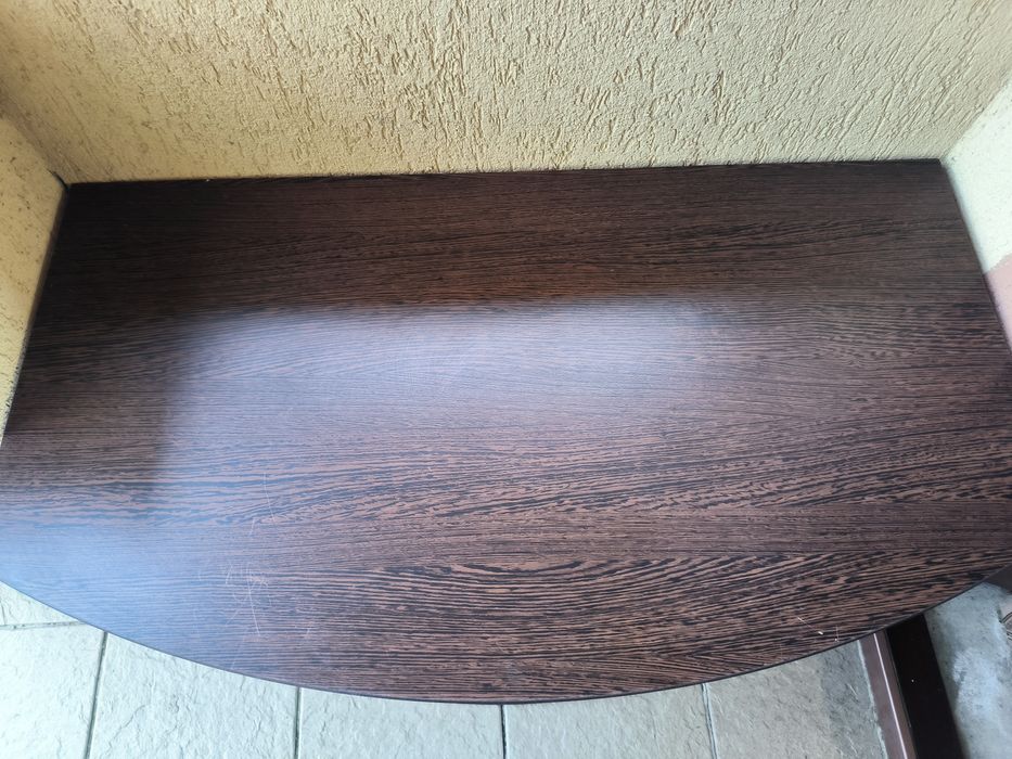 Vând birou și Măsuță de televizor