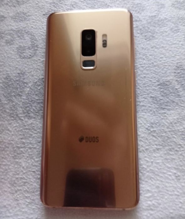 Vind telefon samsung s 9 plus gold