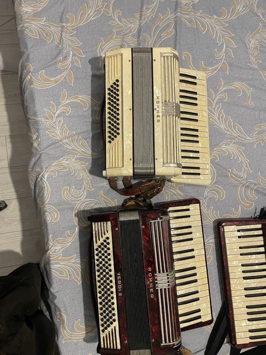 Acordeoane Hohner aduse din germania