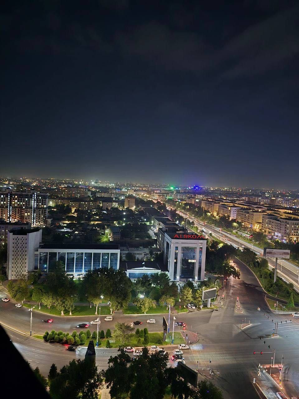 NRG U-Tower Продается 4 комнатная коробка Дружба Народов