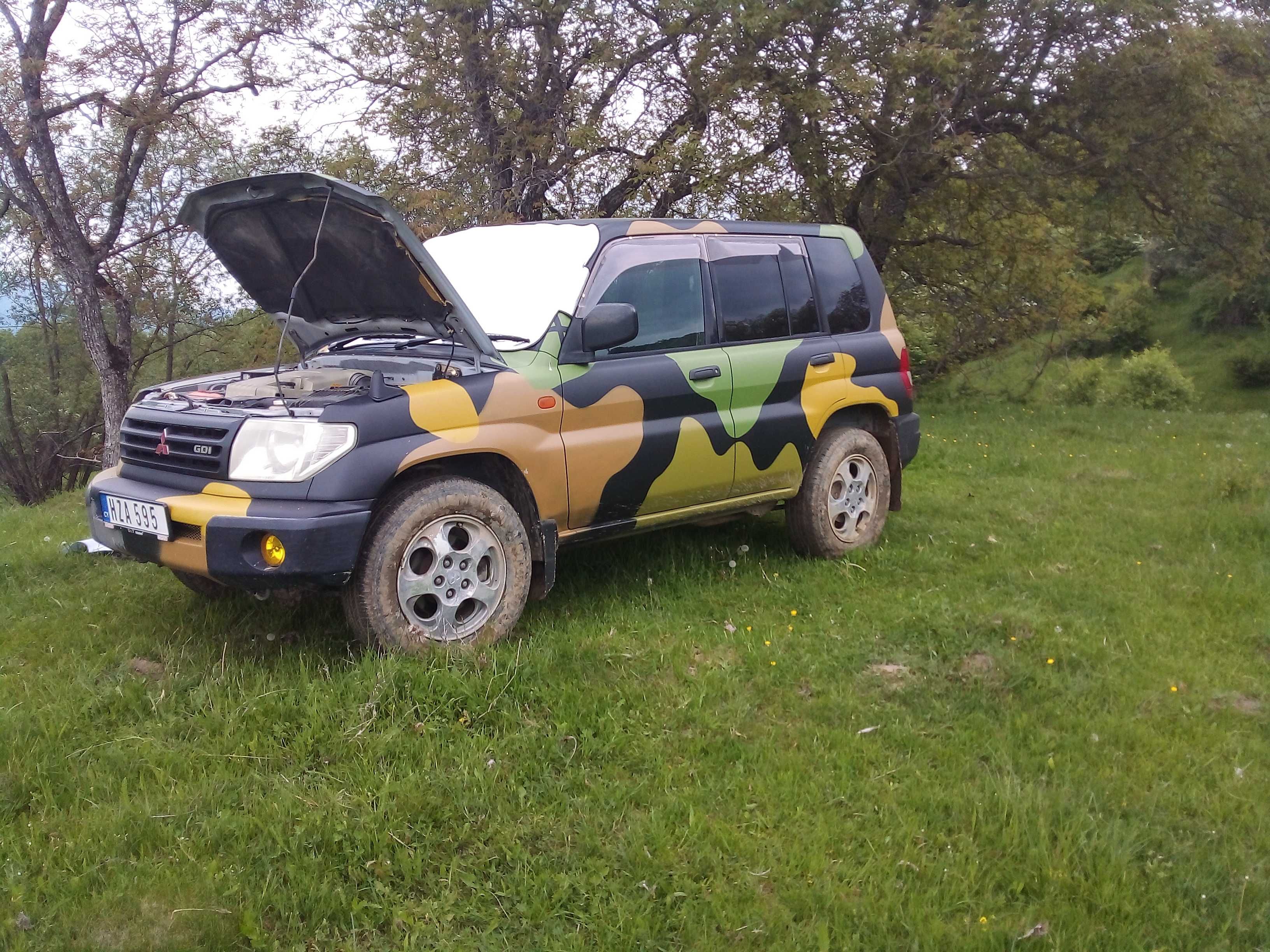 Vând Mitsubishi Pajero Pinin IO pentru dezmembrare