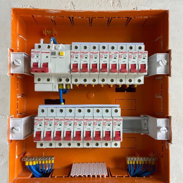 Електрик услуги  Елекирик Електирика Elektirik Elektrik Elektrika xizm