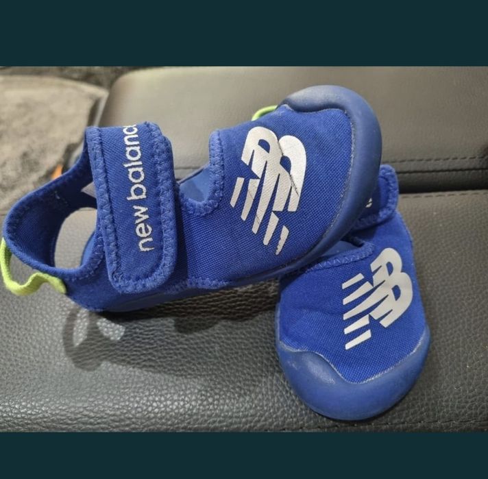 Sandale New. Balance