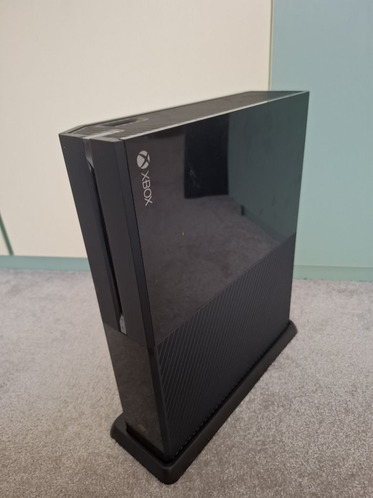 Xbox one console Usa are 512gb
