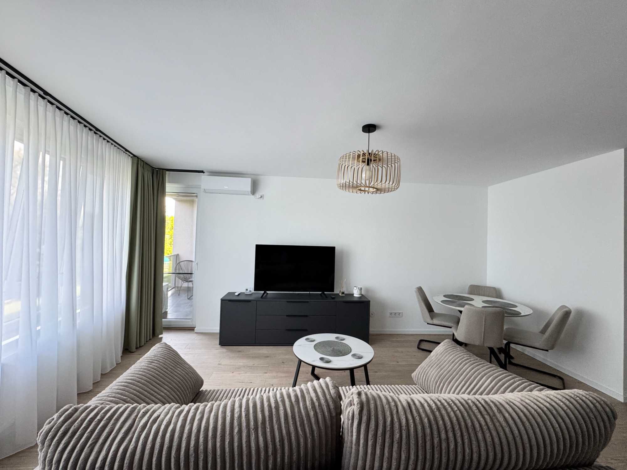 Apartament cu 3 camere, 80mp, finisat, la cheie, langa RIVUS