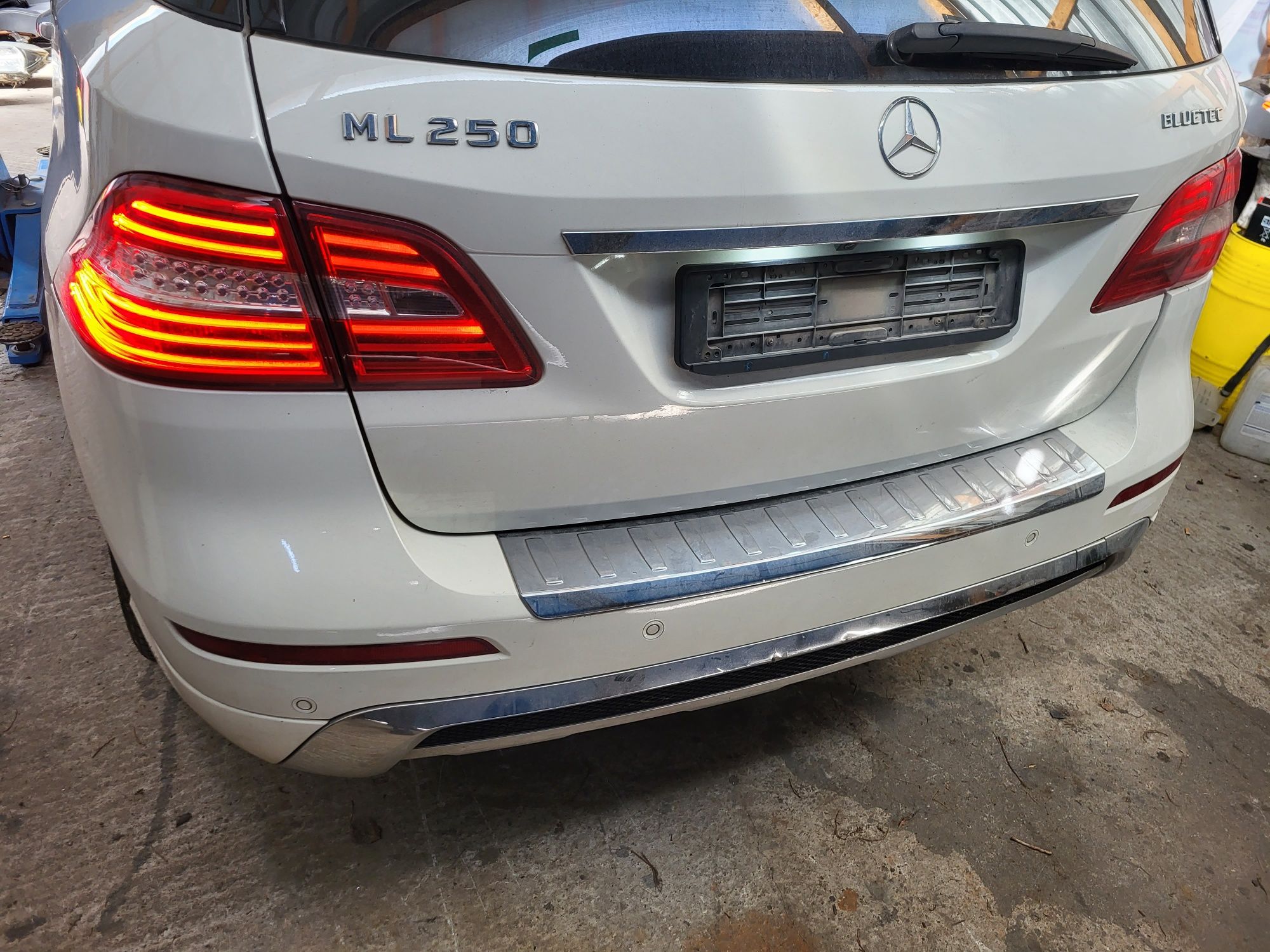 Mercedes-Benz ML W166 250 на части