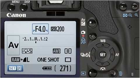 Фотоапарат Canon 500D (EOS Rebel T1i) + EF 40mm или 17-55mm IS
