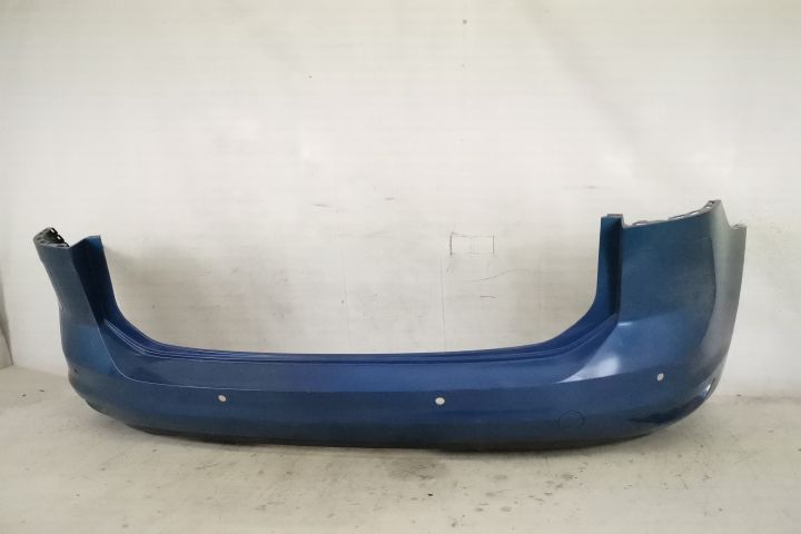 Оригинална задна броня със сензори и престилка във добро състояние Фол