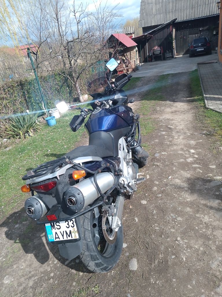 Suzuki V Strom DL1000