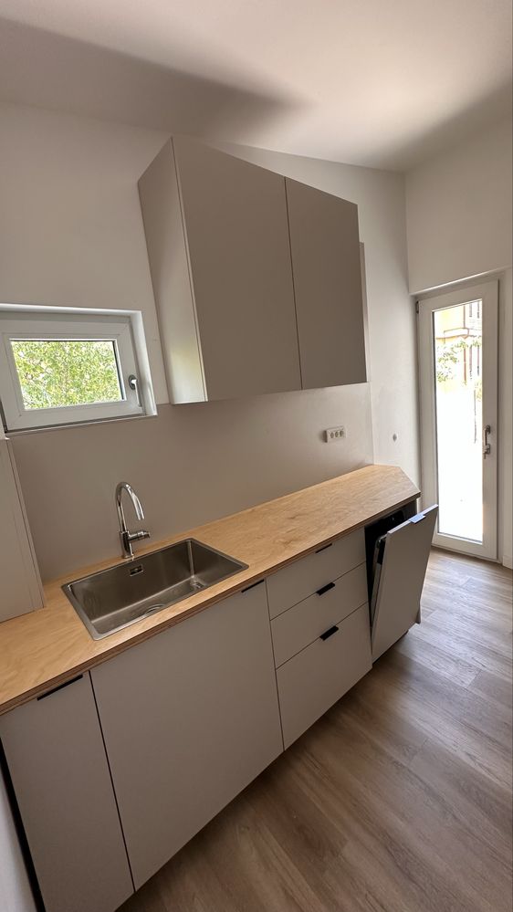 3 camere curte proprie renovat direct Proprietar