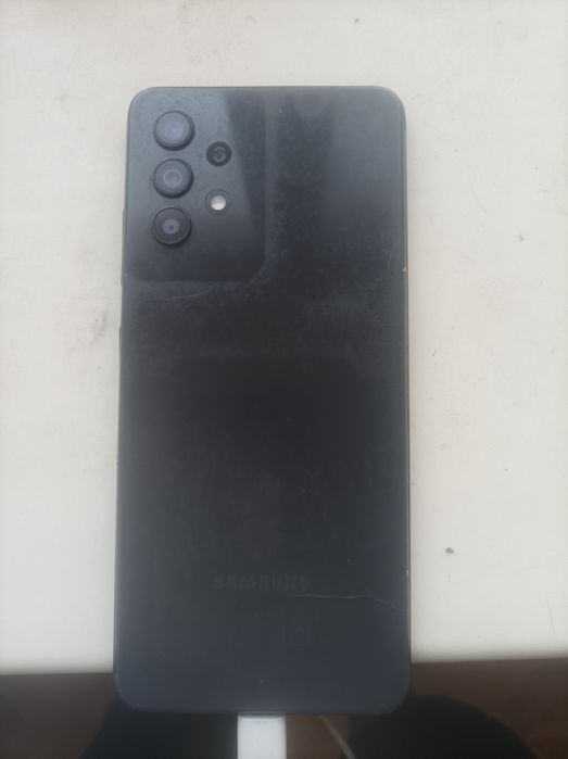 Продам самсунг а 32