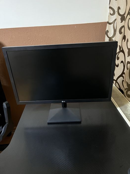 Monitor LG 22” - 250 lei
