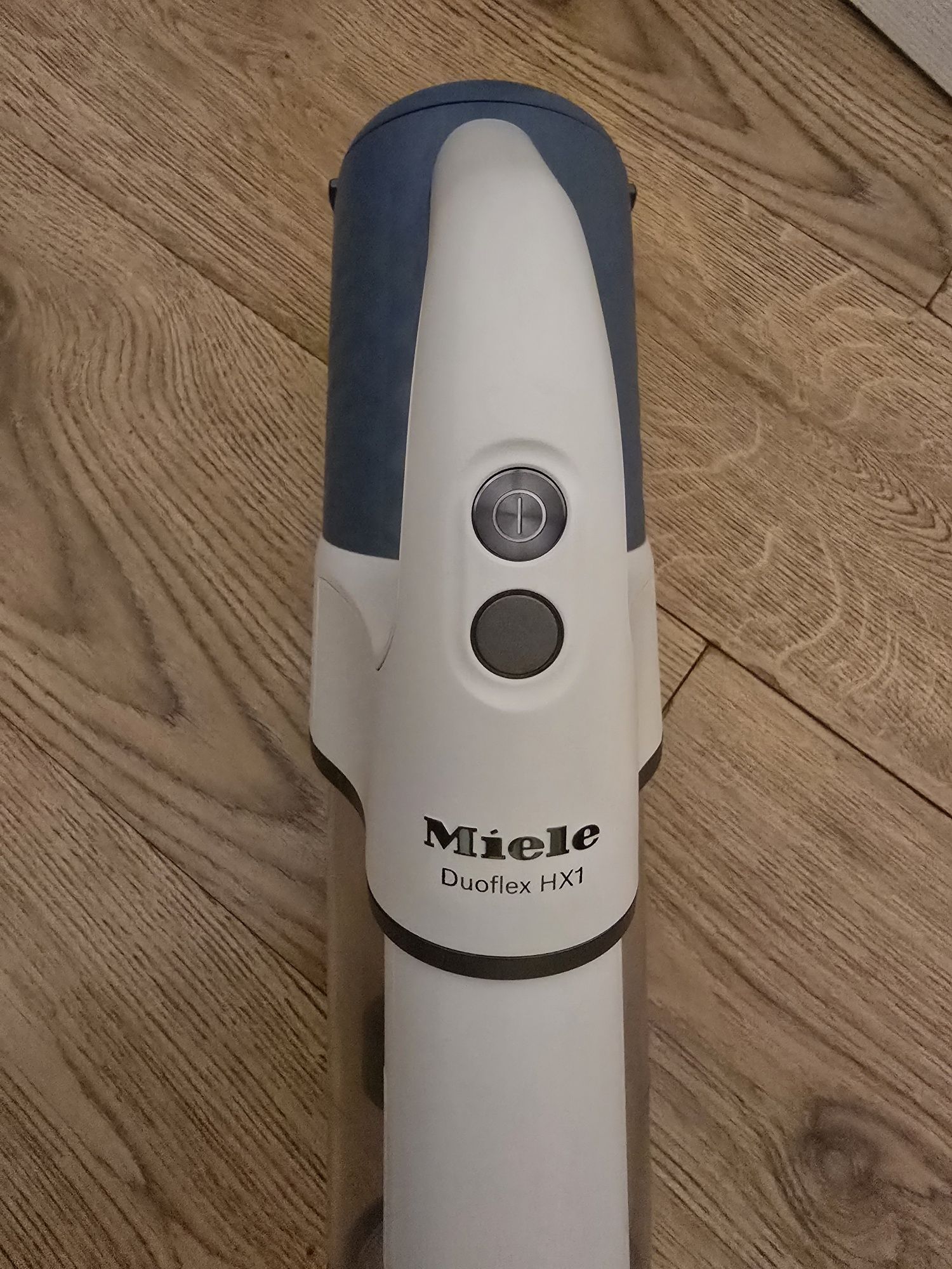 Прахосмукачка Миеле Duofkex HX1