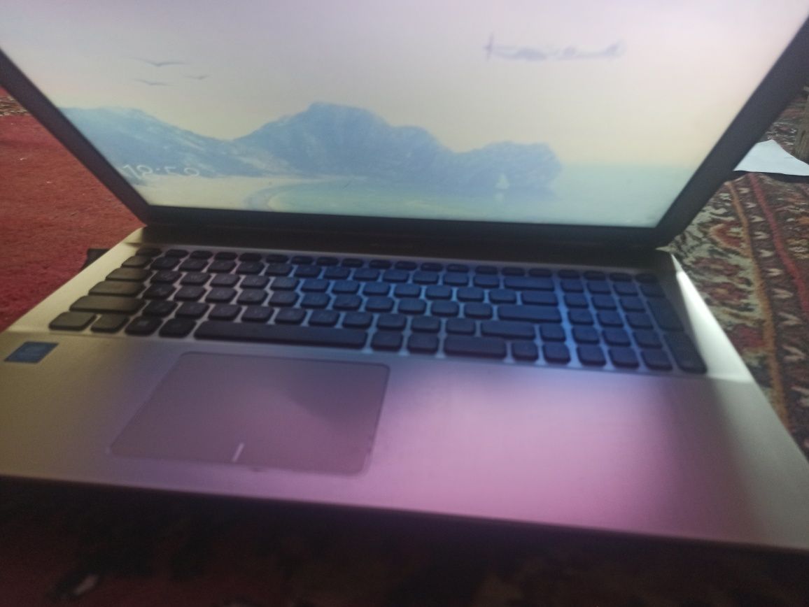 Asus Vivobook model R541N
