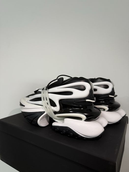 Balmain Unicorn Black White