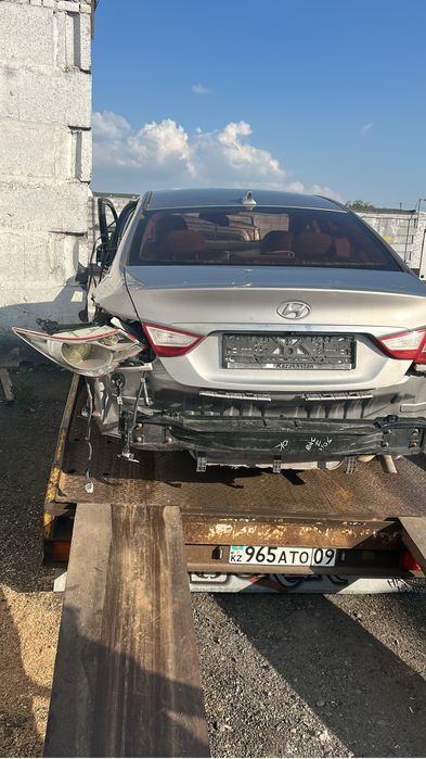 Хендай соната 2010 на запчасти