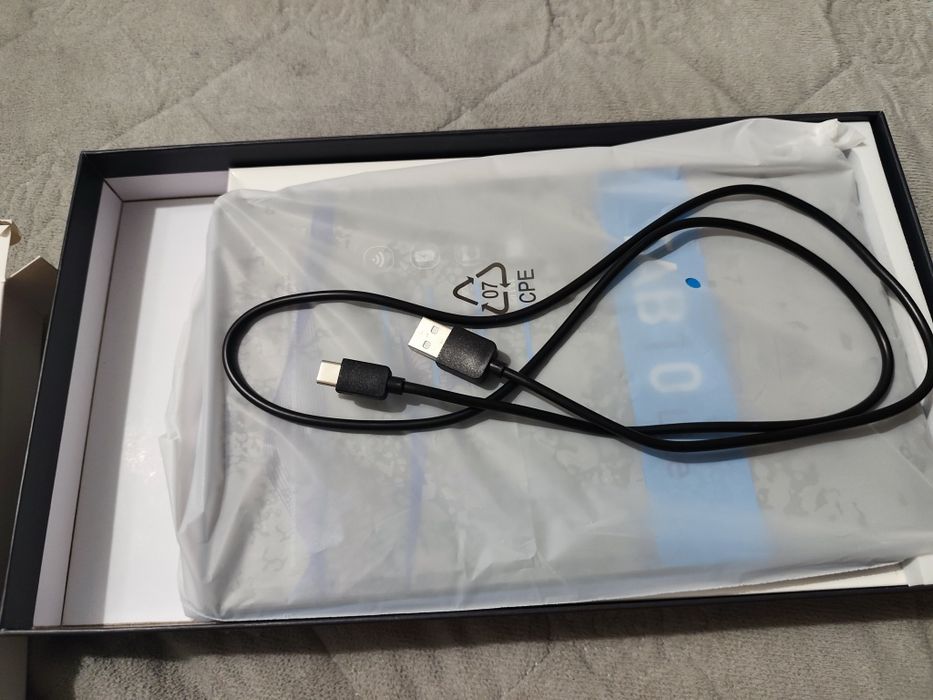 Продам планшет Fitifun Tab10Lite