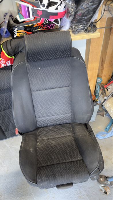 Салон за Е39 Комби седалки о предни кори