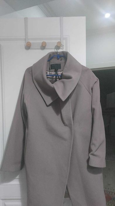 Пальто,плащь продается 30000