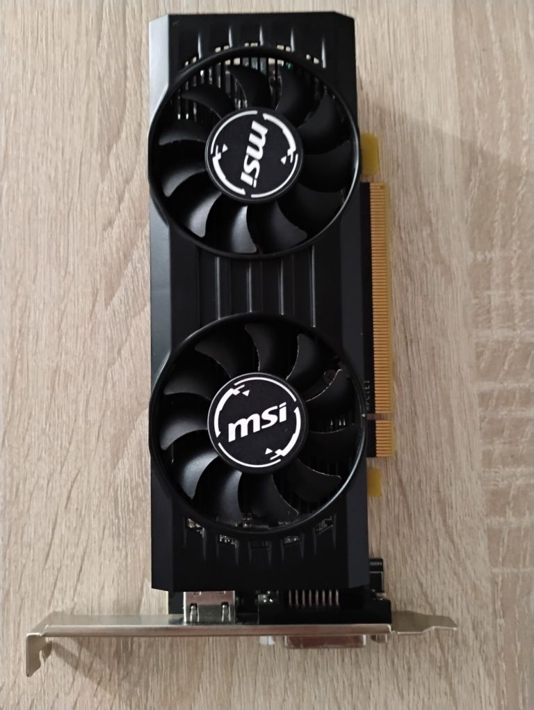 Placa video MSI 2 GB ddr5