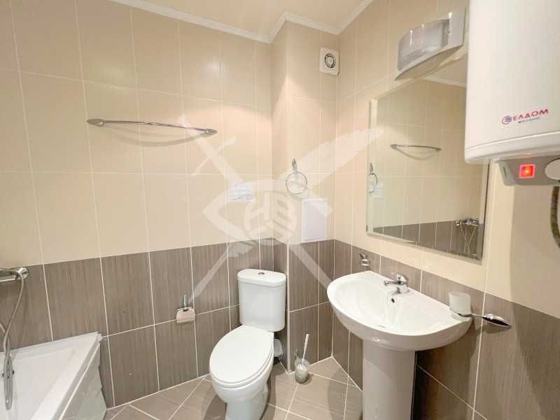 Продава се Двустаен апартамент в Бургас, Сарафово - 74 кв.м за 1757 €/кв.м - Снимка #3