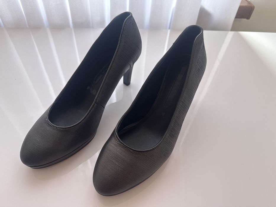 ECCO pantofi cu toc 38 Noi fara eticheta