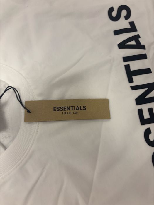 Tricou essentials