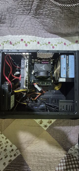 Vând pc funcțional