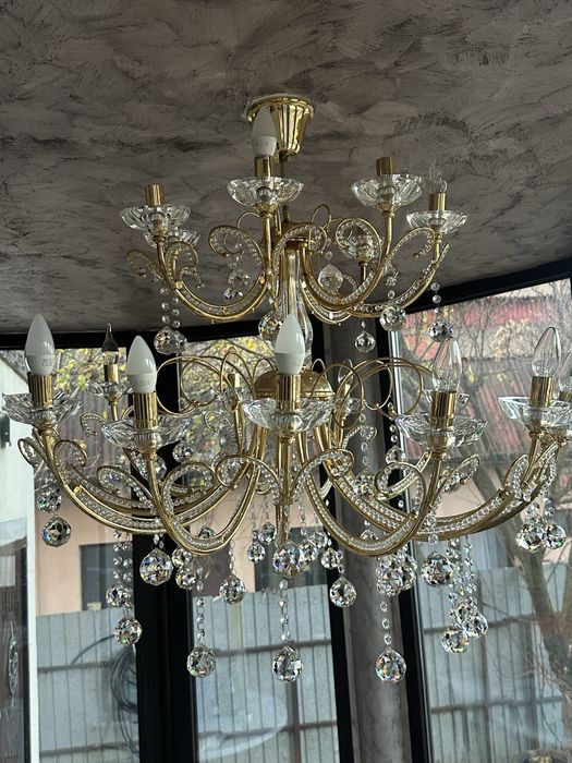Lustra candelabru