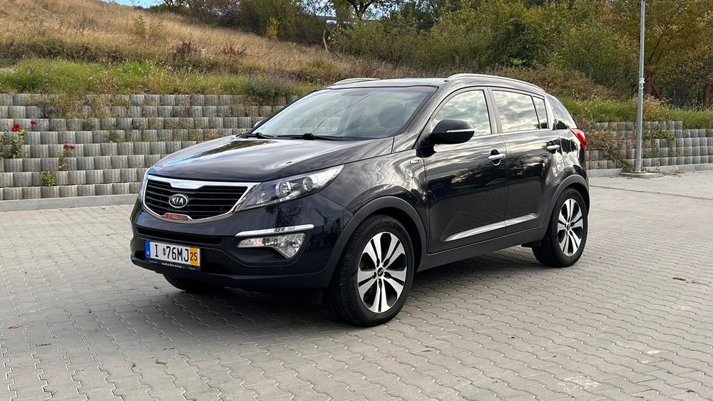 Vând Kia sportage 184cp