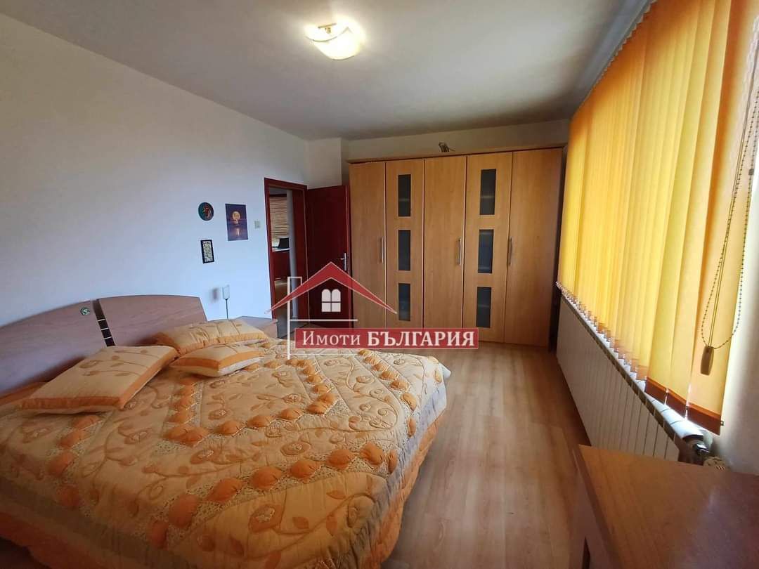 Продава се Къща в Карлово - 240 кв.м за 563 €/кв.м - Снимка #3