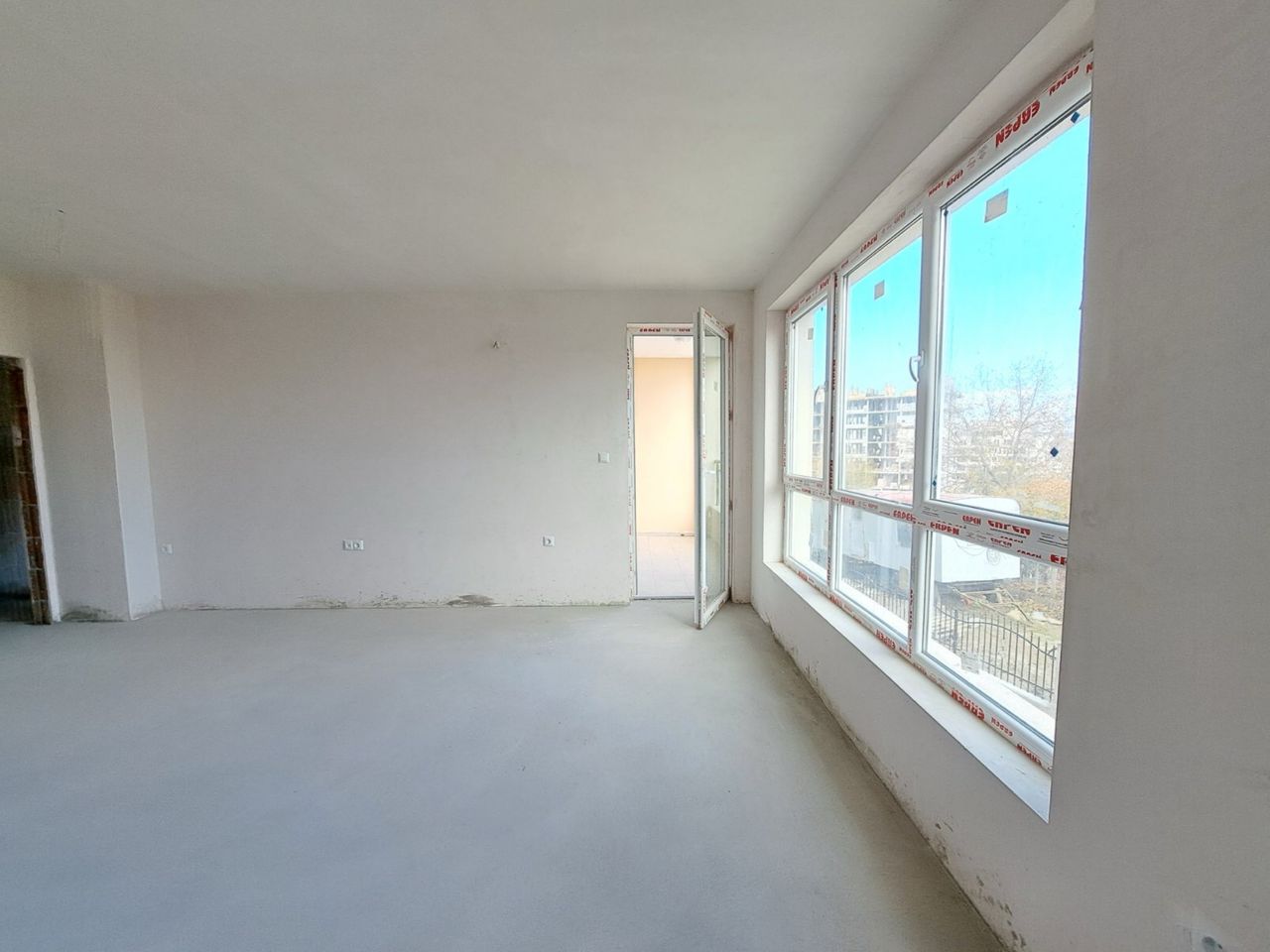 Продава се Двустаен апартамент в к.к. Дюни - 62 кв.м за 1000 €/кв.м - Снимка #1