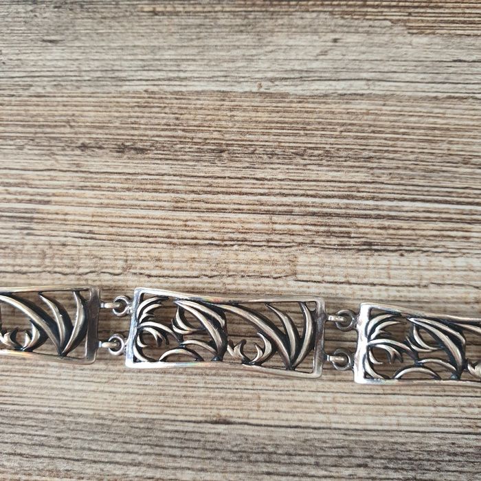 Дамска  сребърна  гривна