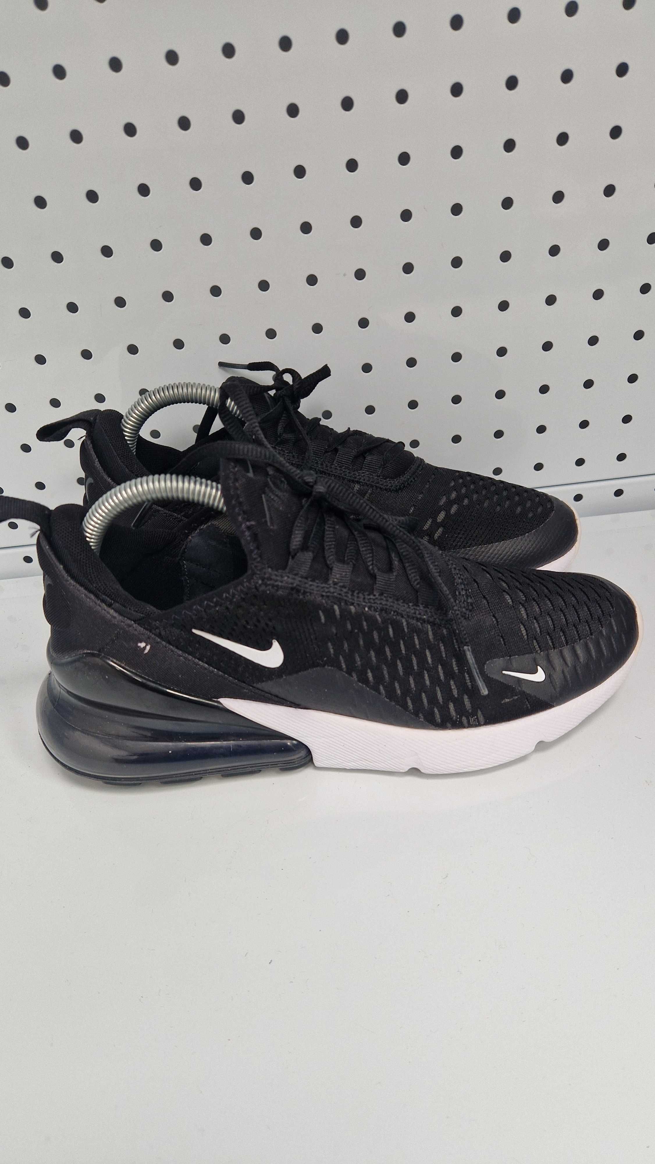 Оригинални дамски маратонки- Nike Air Max 270