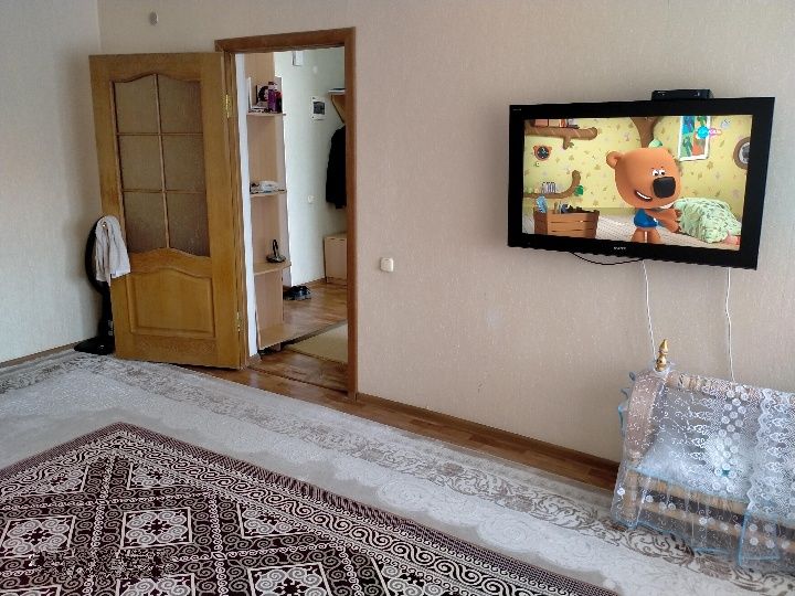 SONY bravia в идеальном состояний!
