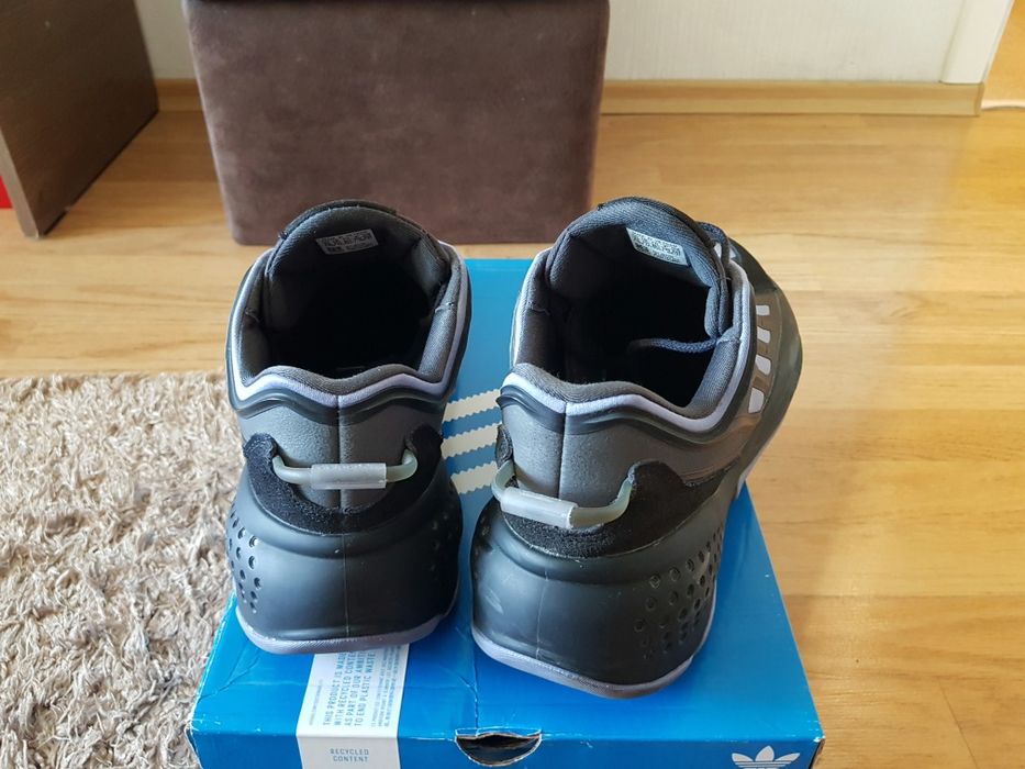 Продавам маратонки Adidas Ozrah 46 2/3