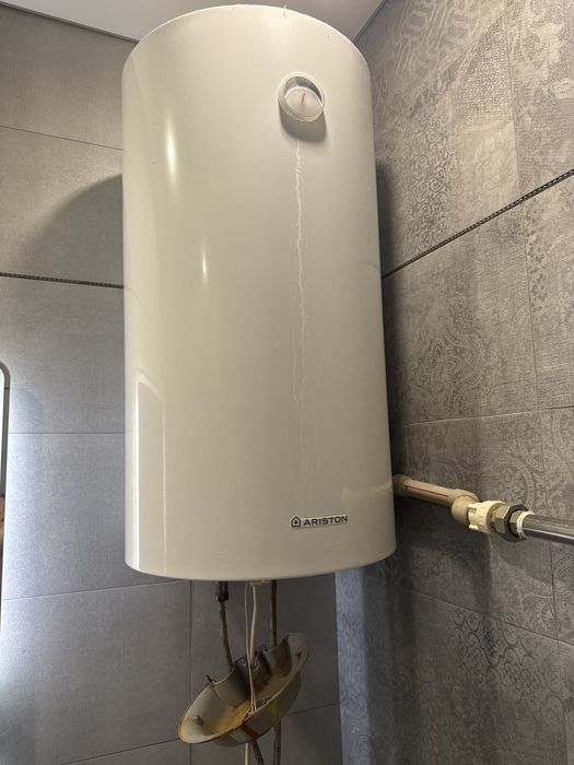 Бойлер сломаный на запчасти