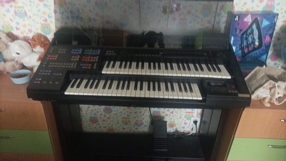 Pianina  Yamaha Electone HS-6 cu accesorii