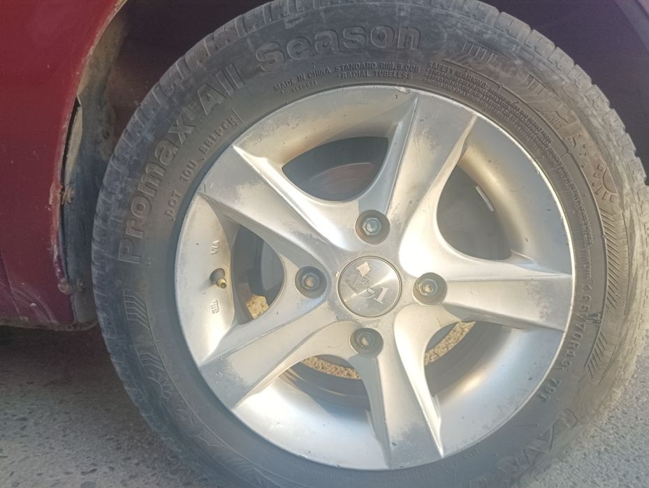 Diska shapaloq r13 balonlari bilan