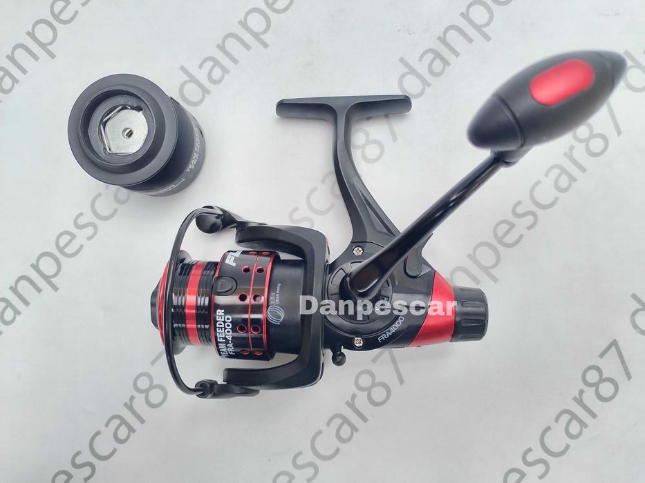 Mulineta FL Team Feeder FRA4000 cu Baitrunner 9 rulmenti