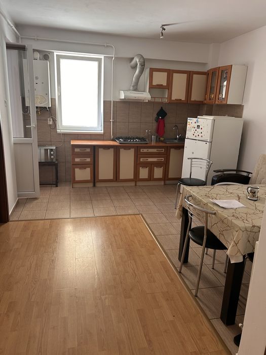 Închiriez apartament 1 cameră – Tătărași, Penta